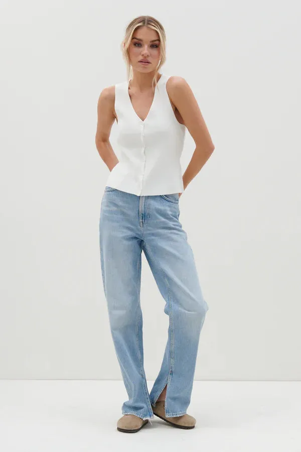 CASEY SLEEVELESS BUTTON TOP (CREAM)