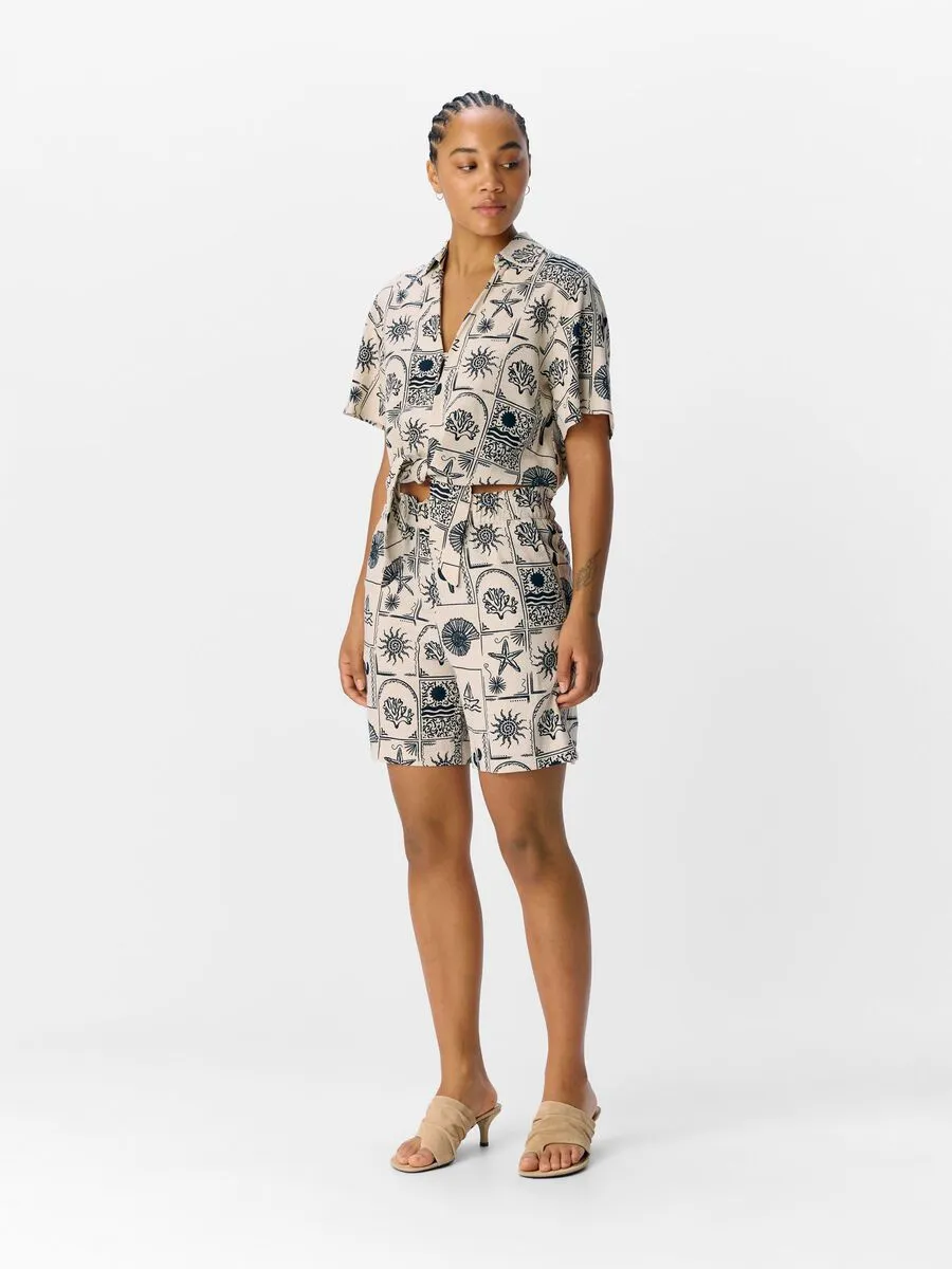 Ember Printed Shorts (Sandshell/Sky Captain)